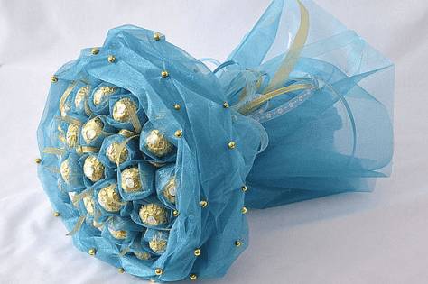 Готовый букет из сладостей