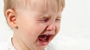 Истерика у ребенка 2-3 лет. Что делать? Как реагировать? Истерика у ребенка 2-3 лет. Что делать?