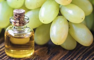 Масло виноградных косточек для лица
