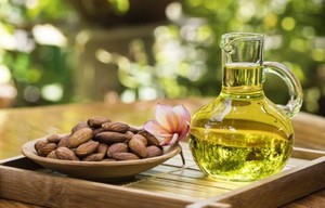 Миндальное масло, применение в косметологии