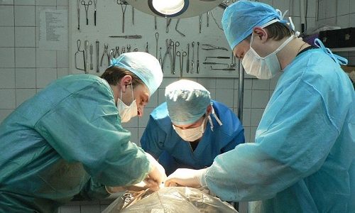 В том случае, если лечение вроста дома невозможно, нуждается в хирургическом вмешательстве